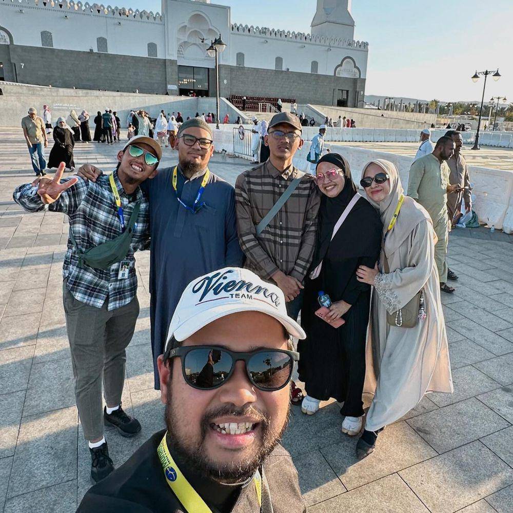 potret Nina Zatulini tur di Madinah (instagram.com/ninazatulini22)