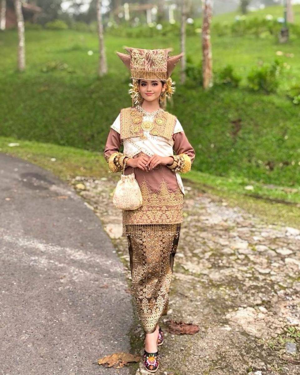 Potret Putri Pariwisata Sumatra Barat 2024, Cinta Nurhafidzah (instagram.com/cintaanur)
