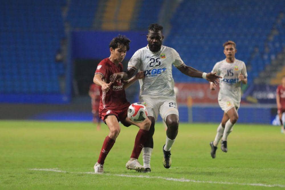 Salah satu momen pertandingan matchday kedua Grup A ASEAN Club Championship 2024/25 antara PSM Makassar versus Shan United yang berlangsung di Stadion Batakan Balikpapan pada Rabu 25 September 2025. (Dok. Ofisial PSM Makassar)