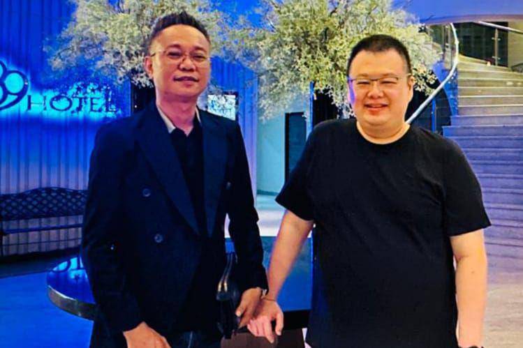 Zevrijn Boy Kanu (kanan) bersama Ade Darmawan (kiri) (IDN Times/Istimewa)