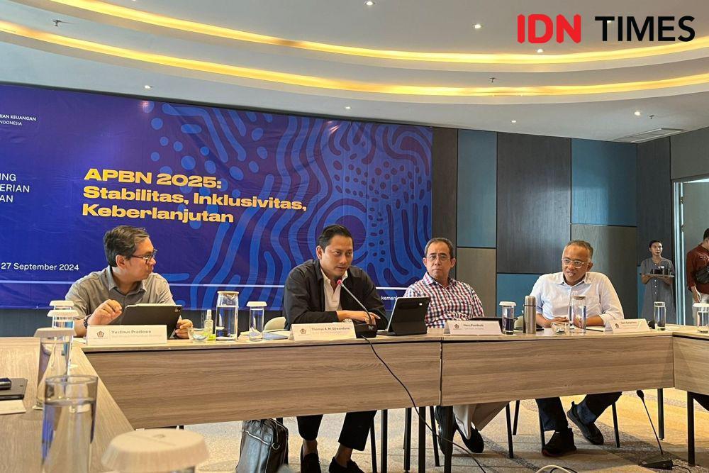 Turunnya Kelas Menengah Jadi PR Prabowo-Gibran