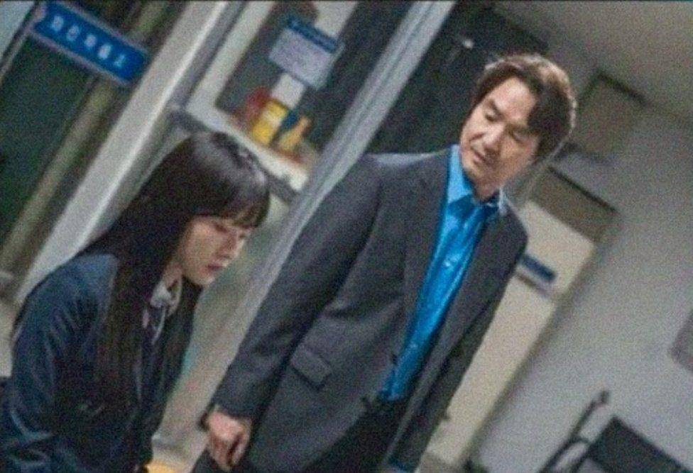 cuplikan peran Han Suk Kyu dan Chae Won Bin di drakor Doubt (dok. MBC/Doubt)