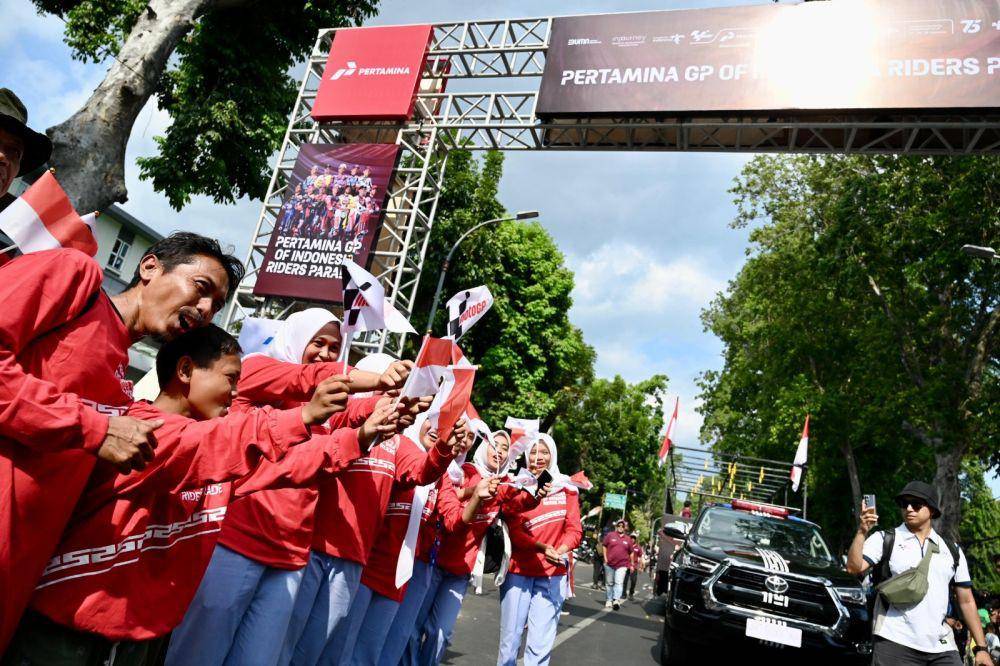 Masyarakat Lombok antusias menyambut ajang Pertamina Grand Prix of Indonesia 2024. (dok. Pertamina)