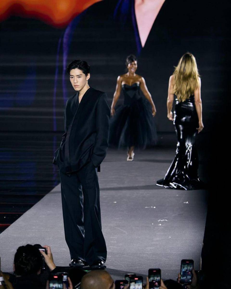 potret PP Krit di L'Oréal Paris PFW 2024 (instagram.com/pp.kritt)