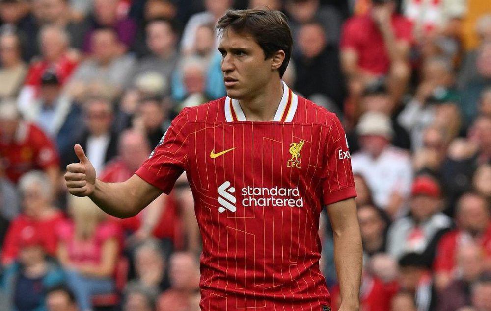 Chiesa Akhirnya Menjadi Starter di Liverpool, Arne Slot Puas