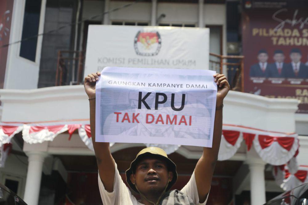 Buntut Intimidasi, Puluhan Jurnalis Gelar Aksi Protes KPU Maluku Utara