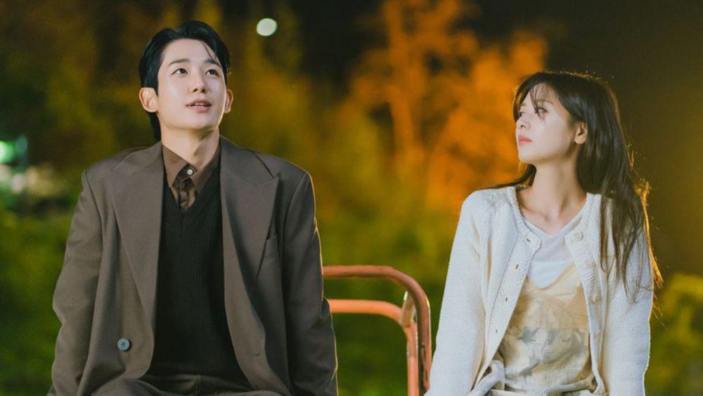 5 Makanan Pedas di KDrama Love Next Door, Mau Cicip Deodeok-gui?
