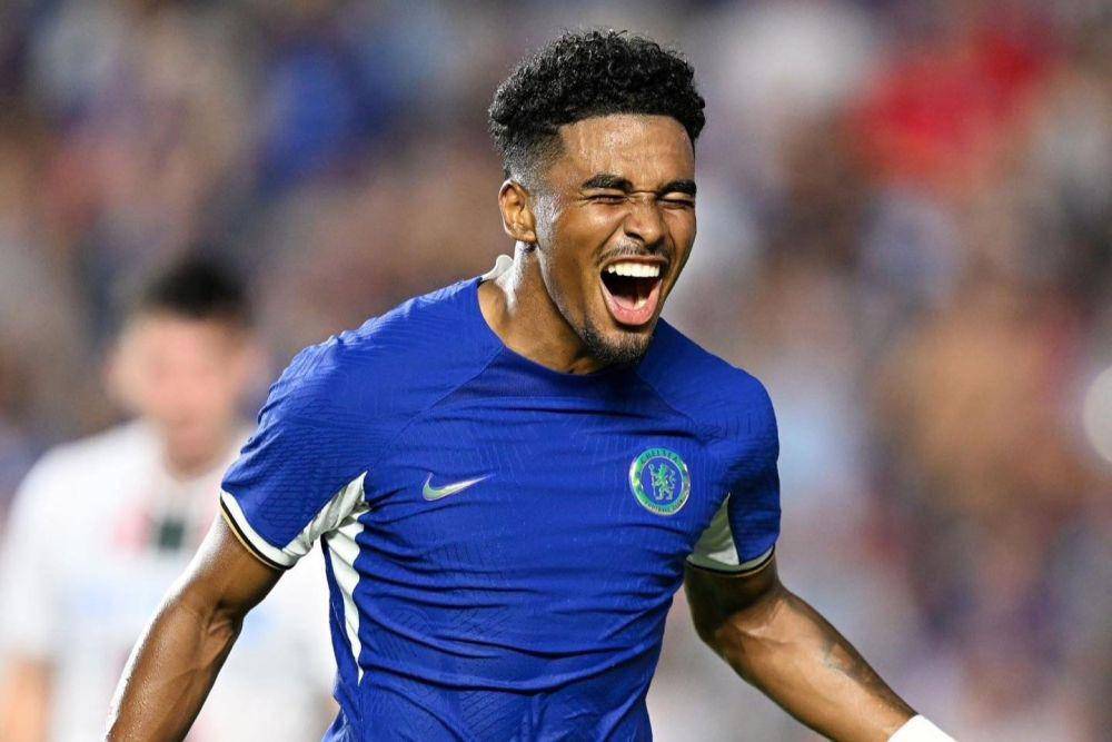 Ian Maatsen, pemain Belanda keturunan Suriname dan Indonesia (instagram.com/maatsen_)