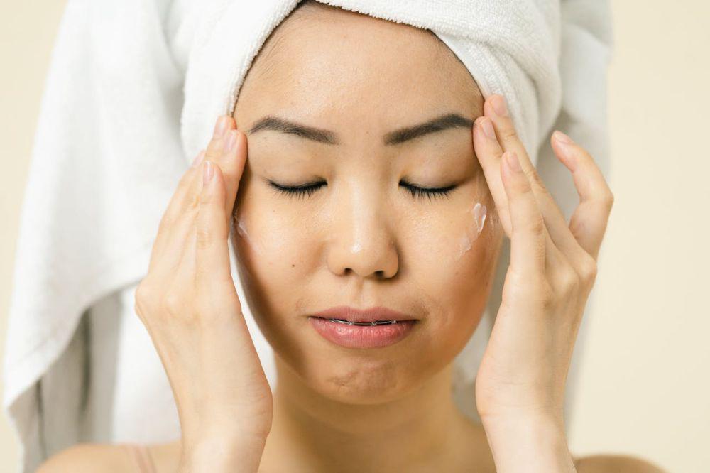 5 Fakta Hidrokuinon, Bahan Skincare yang Ramai Dibahas
