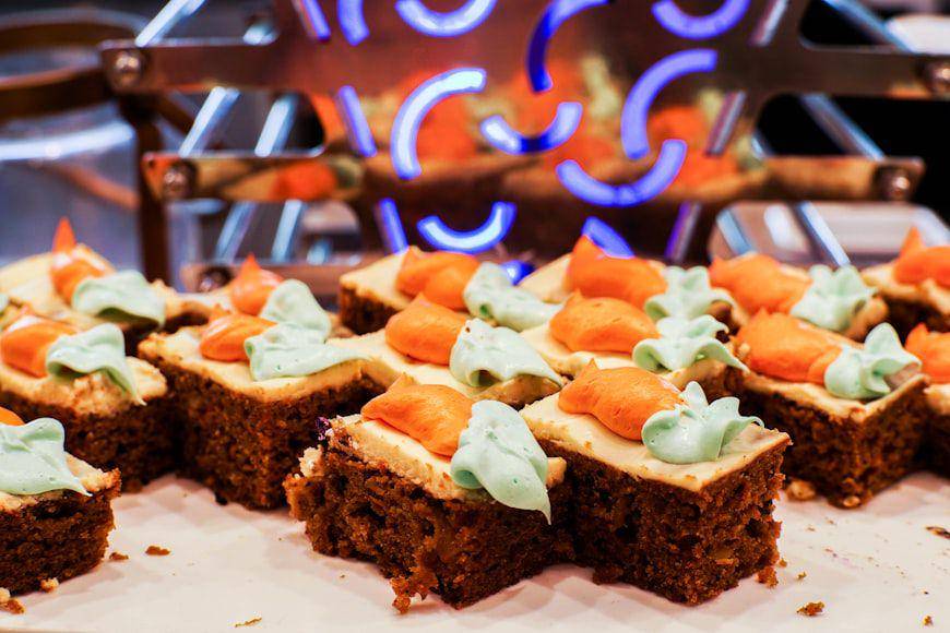 ilustrasi resep carrot cake kukus (unsplash.com/@jemsahagun)