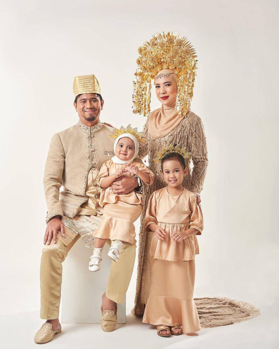 Pemotretan keluarga Fitrop (Instagram.com/fitrop)