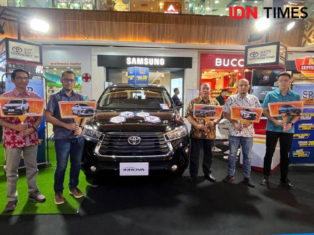 Nasmoco Group meluncurkan program Smart Installment Program (SIP) untuk memudahkan konsumen tukar tambah mobil Toyota, Kamis (26/9/2024). (IDN Times/Anggun Puspitoningrum)