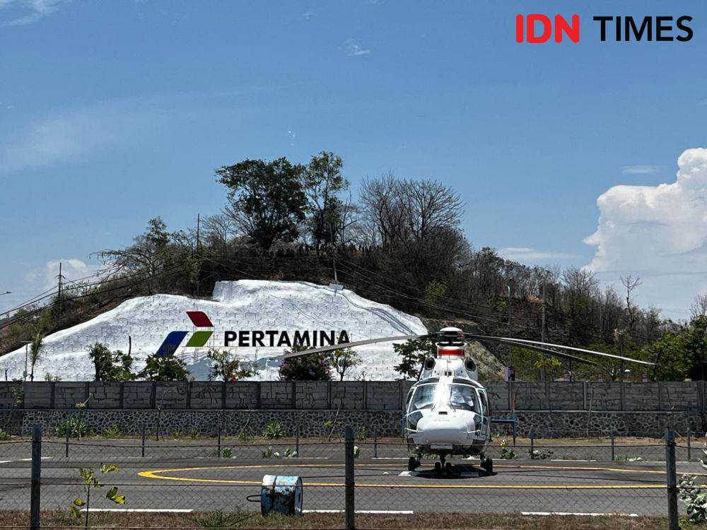 Helikopter yang disiapkan untuk mengangkut riders MotoGP yang cedera. (IDN Times/Linggauni)