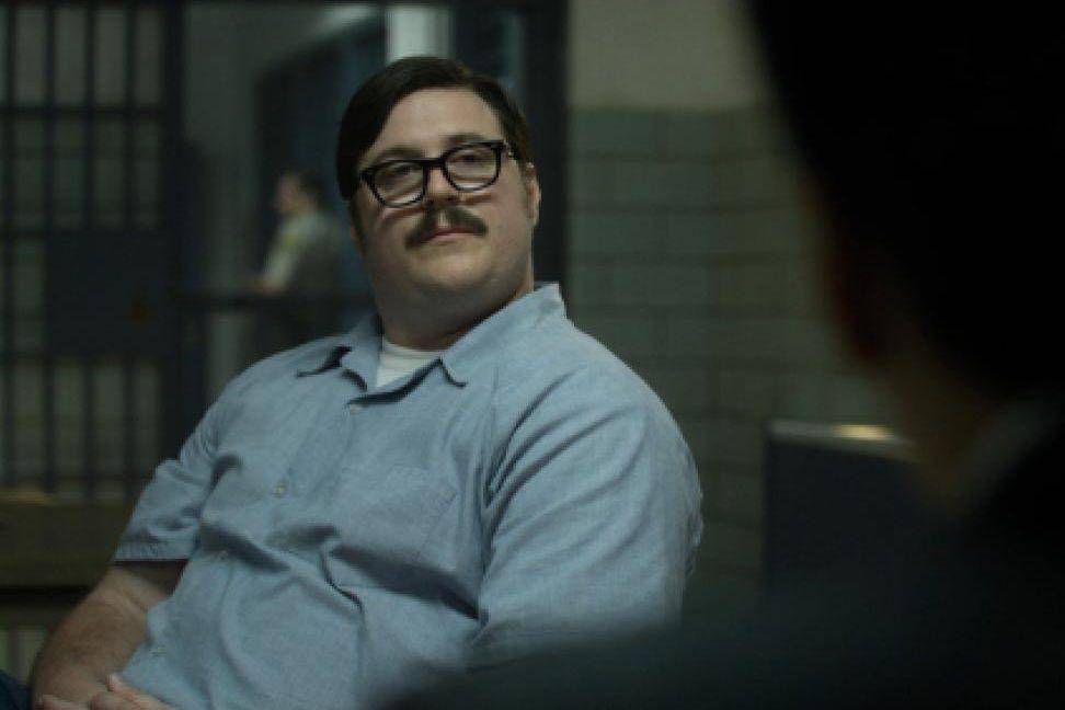 cuplikan adegan Edmund Kemper yang diperankan Cameron Britton dalam Mindhunter (dok. Denver and Delilah Productions/Mindhunter)