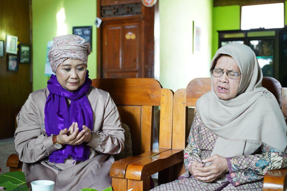 Sowan ke Nyai Muthi'ah Ngawi, Luluk Bicara Soal Perempuan