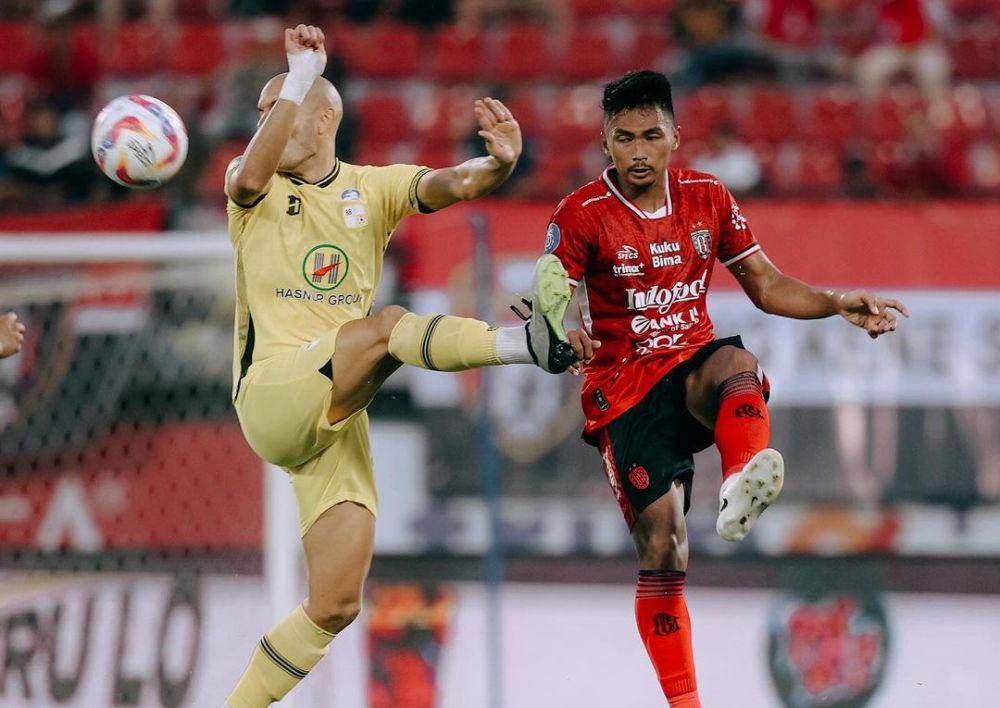 Bagas Adi Nugroho (merah), (Instagram.com/baliunitedfc)
