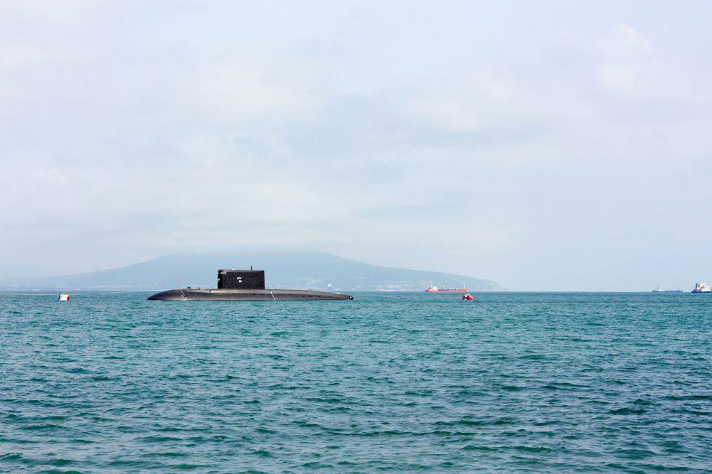 Kapal Selam Nuklir Terbaru China Tenggelam di Galangan Wuhan