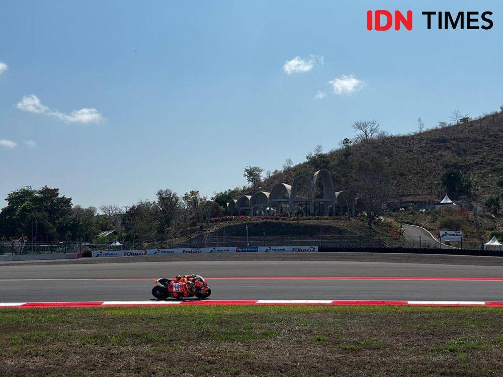 Sesi Latihan Bebas 1 (FP1) MotoGP Mandalika, Jumat (27/9/2024) (IDN Times / Linggauni)