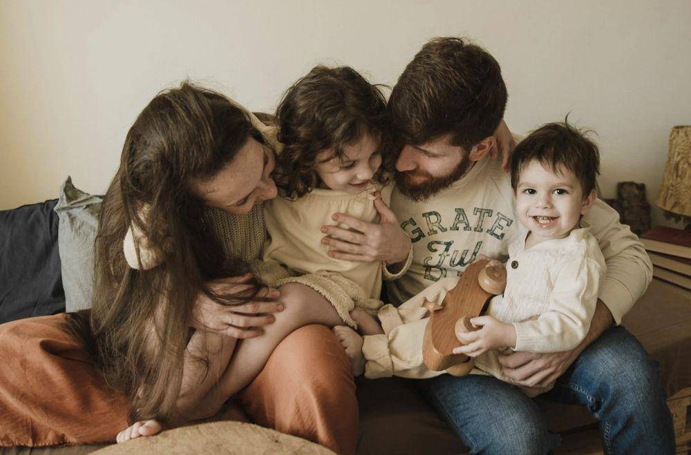 ilustrasi ngobrol dengan anak (pexels.com/Arina Krasnikova)