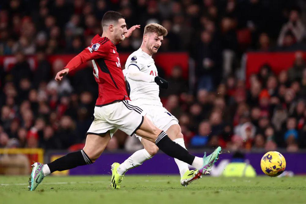 Manchester United melawan Tottenham Hotspur di Premier League 2023/2024. (premierleague.com)
