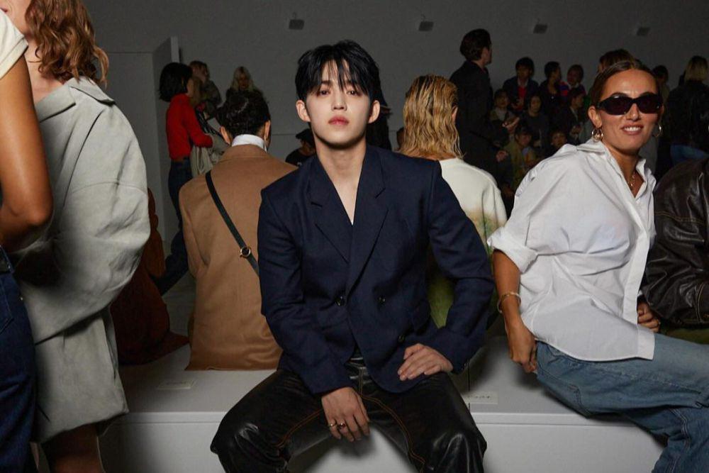 7 Potret S.Coups SEVENTEEN untuk Loewe Paris Fashion Week 2024