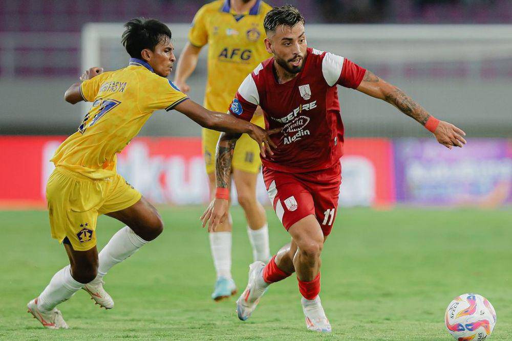 Persis Solo dalam laga melawan Persik Kediri pada pekan ke-6 Liga 1 2024/2025. (ligaindonesiabaru.com)