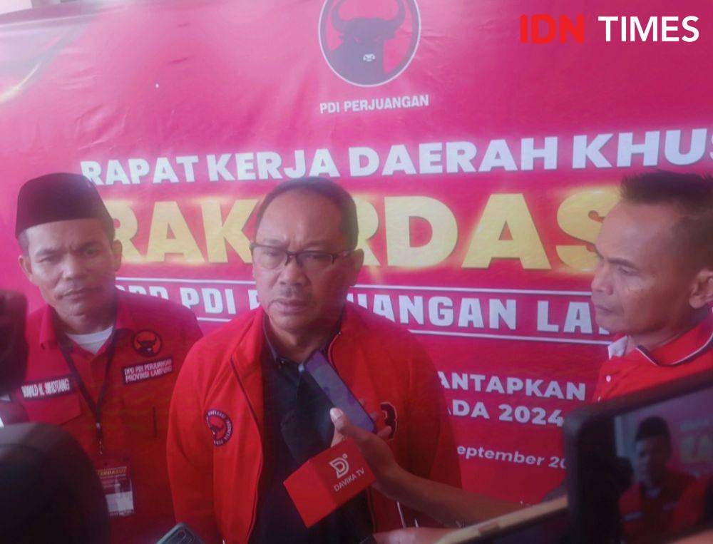 Ketua DPP PDI Perjuangan Bidang Pangan, Pertanian, Kehutanan, dan Lingkungan Hidup, I Made Urip menghadiri Rakerdasus DPD PDIP Lampung. (IDN Times/Tama Yudha Wiguna).