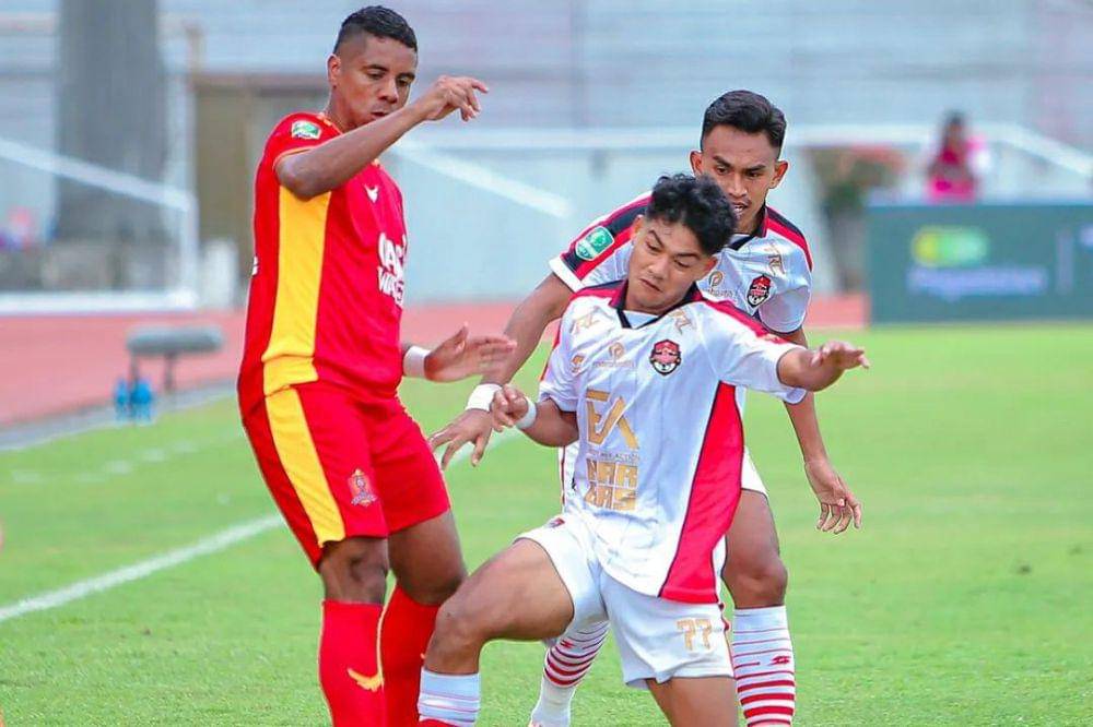 Persekat Tegal dalam laga melawan Persijap Jepara pada pekan pembuka Grup 2 Liga 2 Indonesia 2024/2025. (instagram.com/persekat.tegal)