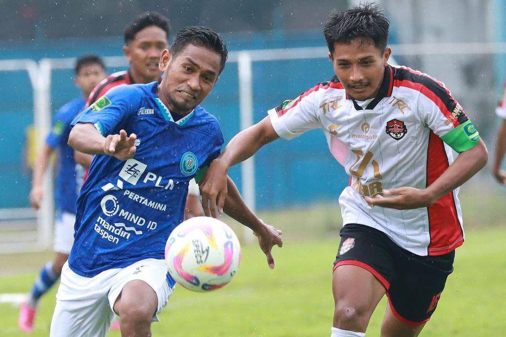 Persiku Kudus dalam laga melawan Persekat Tegal pada pekan keempat Grup 2 Liga 2 Indonesia 2024/2025. (instagram.com/persiku_kudus)