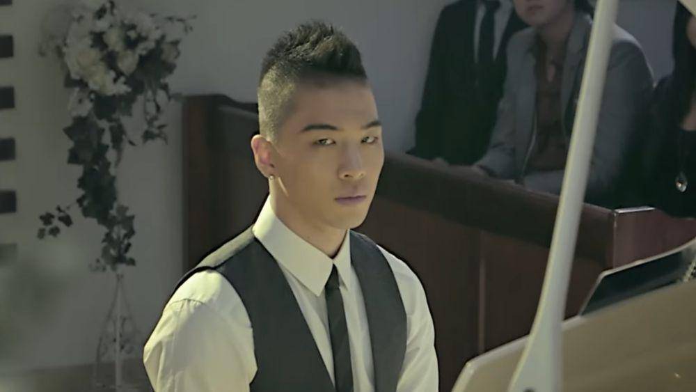 cuplikan MV "Wedding Dress" (youtube.com/TAEYANG)