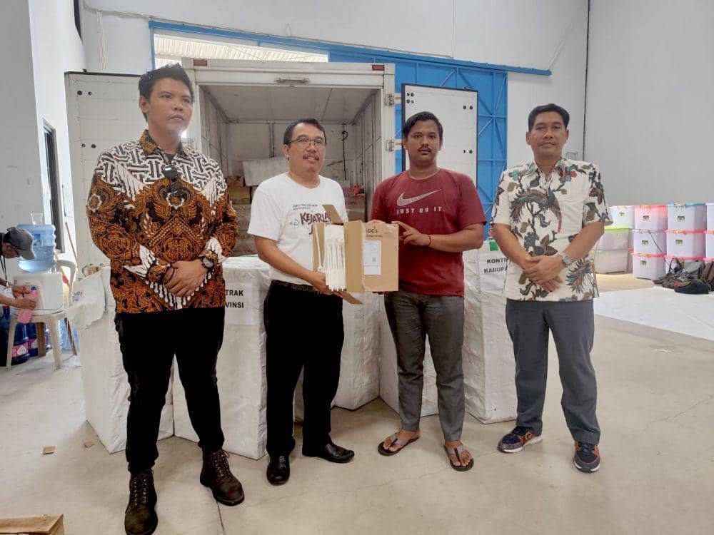 Sejumlah logistik untuk Pilkada Kota Semarang 2024 sudah tiba di Gudang KPU Kota Semarang. (dok. KPU)
