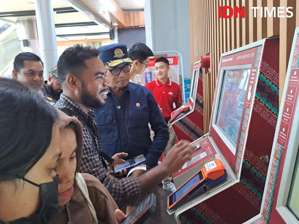 Budi Minta Ada Tarif Khusus Kereta Bandara untuk Pekerja