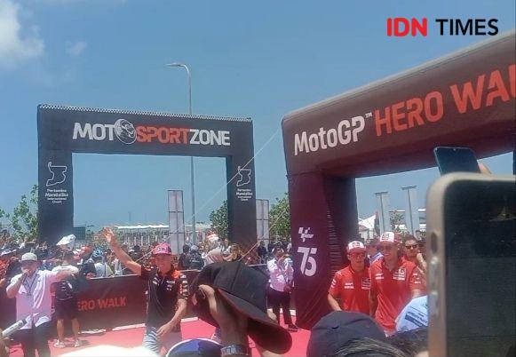 Fans Quartararo Bangga Dapat Tanda Tangan Luca Marini di Mandalika