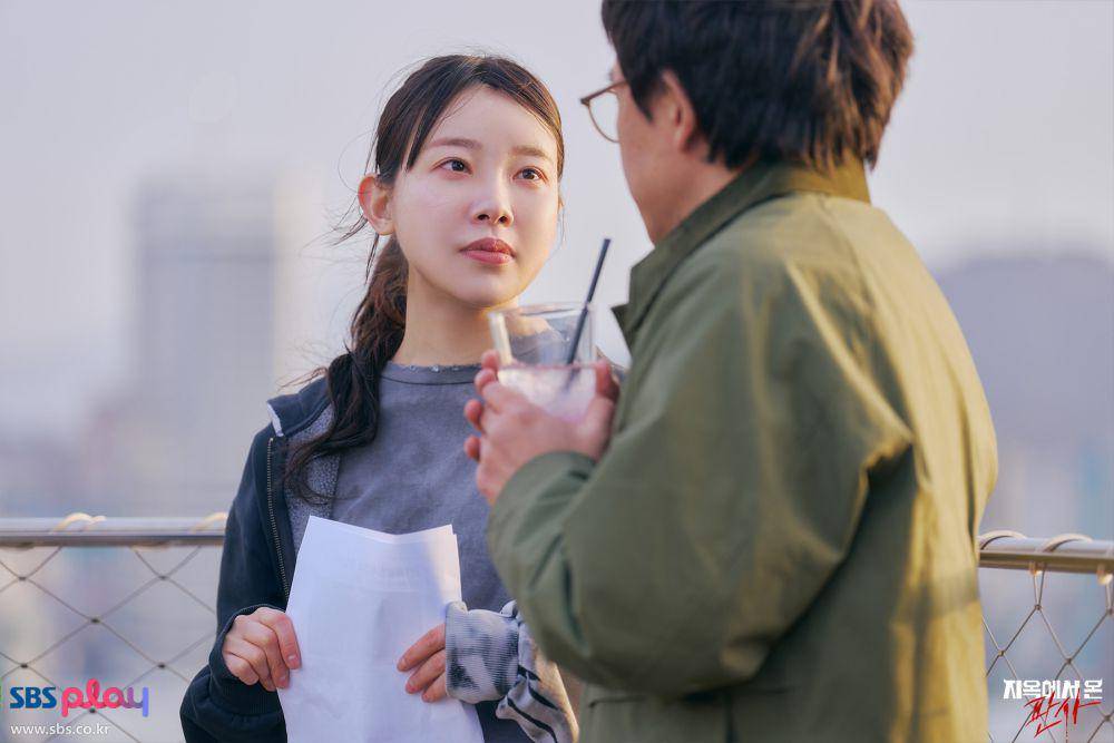 potret Kim Ah Young di drakor The Judge From Hell (dok. SBS/The Judge From Hell)