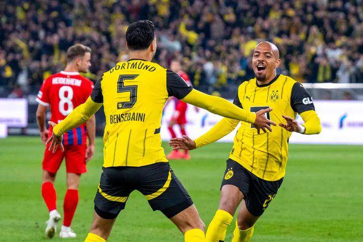 Borussia Dortmund melawan Heidenheim di Bundesliga 2024/2025. (bundesliga.com)