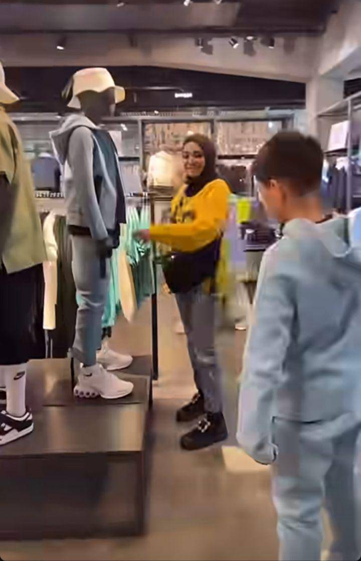 Mama Rieta nyusulin liburan ke Berlin (Instagram.com/rieta_amilia)