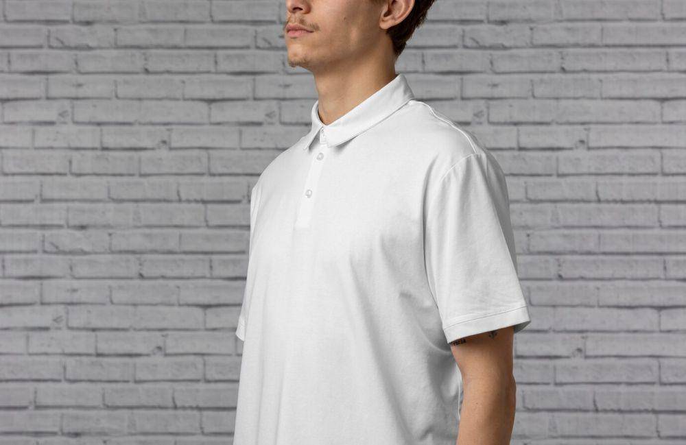 ilustrasi kaos polo cowok (freepik.com/freepik)