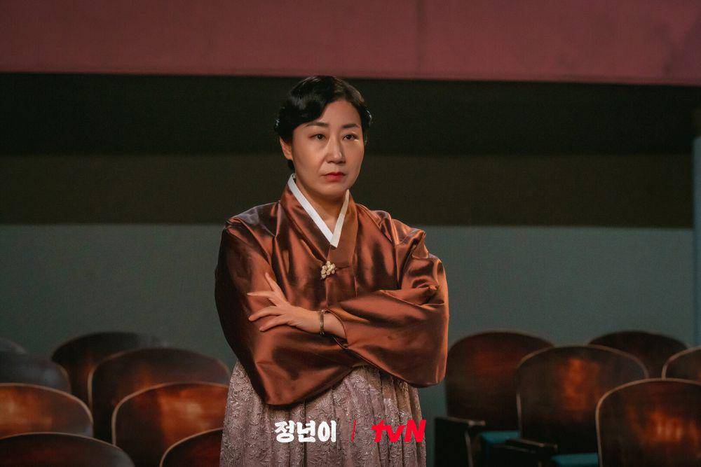Kang So Bok (Ra Mi Ran) di drakor Jeongnyeon: The Star is Born (dok. tvN/Jeongnyeon: The Star is Born)