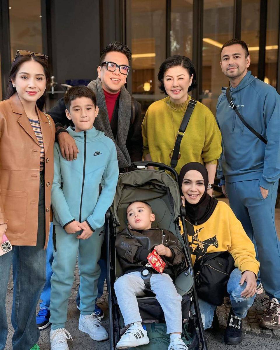 Mama Rieta nyusulin liburan ke Berlin (Instagram.com/rieta_amilia)