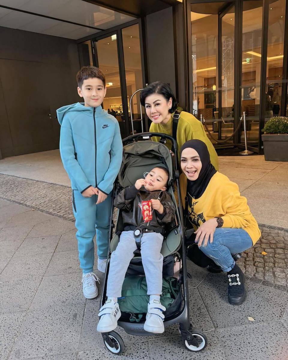 Mama Rieta nyusulin liburan ke Berlin (Instagram.com/rieta_amilia)