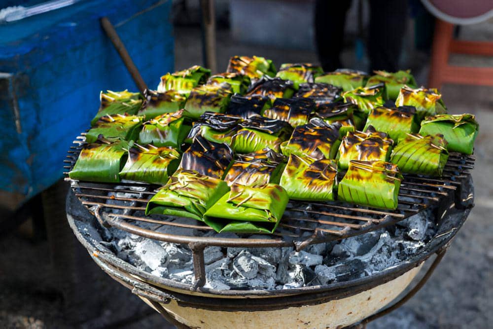 Ilustrasi nasi bakar (istockphoto.com/Sirirak