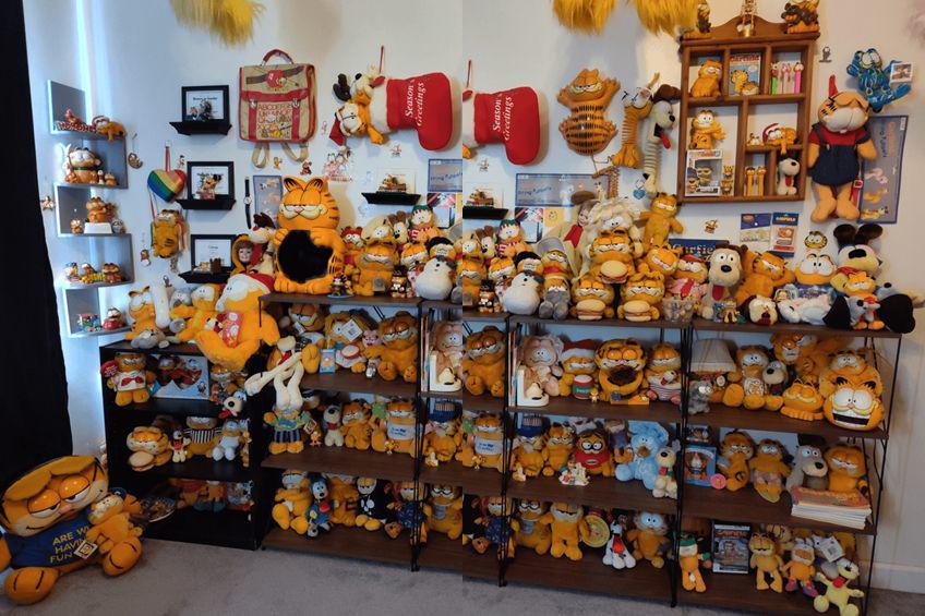 7 Potret Koleksi Garfield, Jadi Penuh Warna Oren!