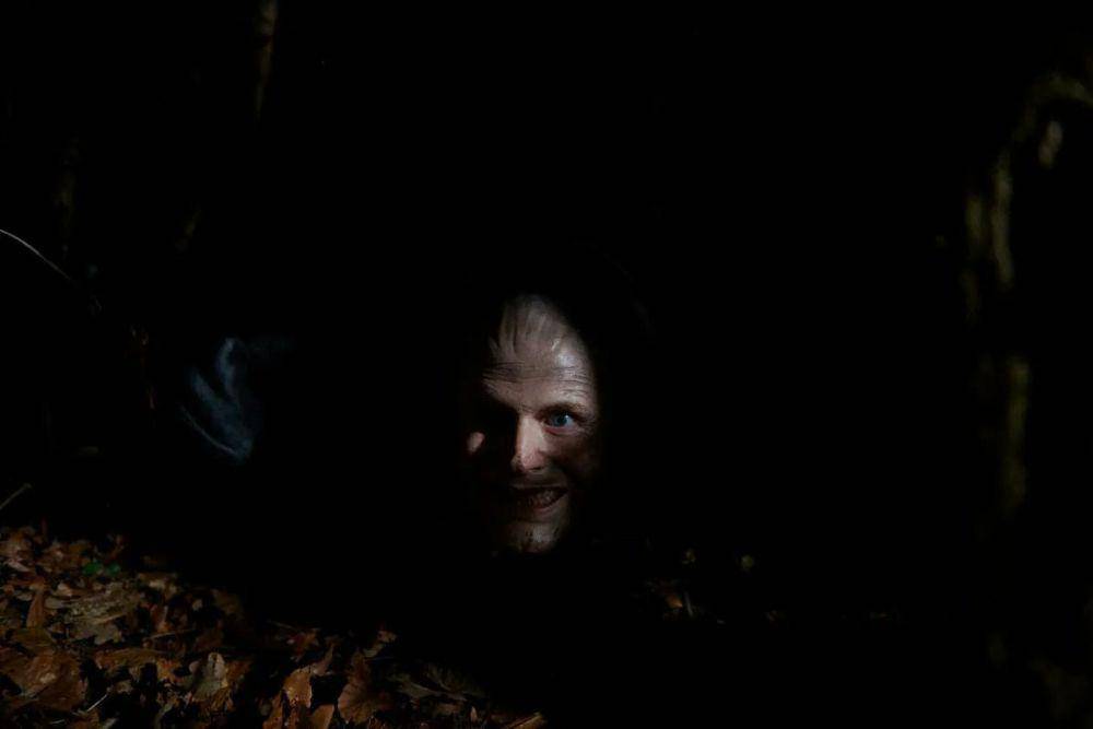 adegan film Daddy's Head (dok. Shudder/Daddy's Head)