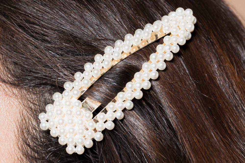 ilustrasi sebuah barrette (freepik.com/freepik)