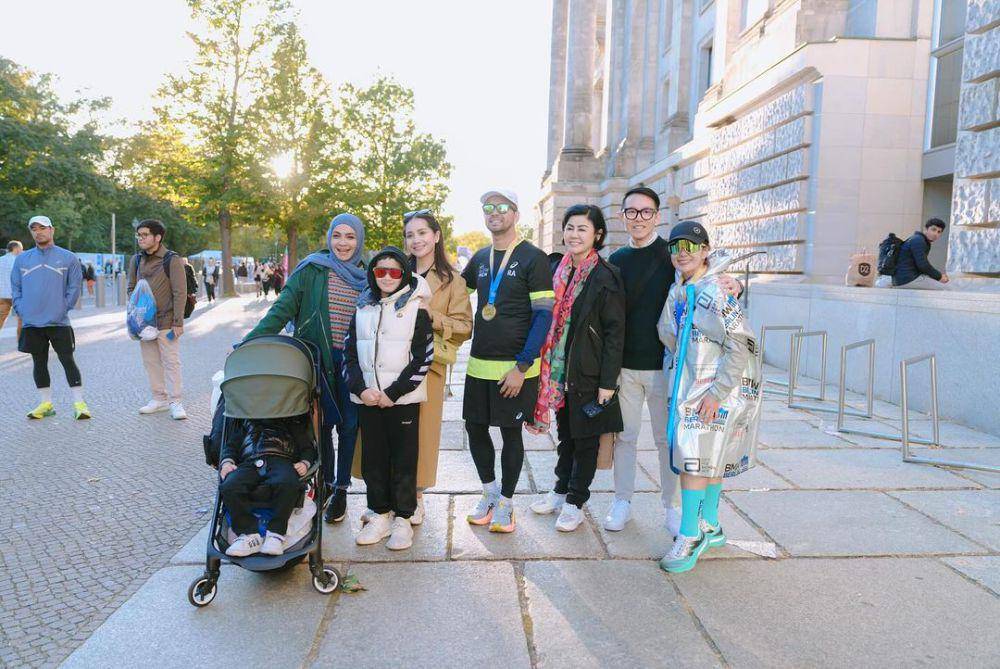 potret Raffi Ahmad finish Berlin Marathon 2024 (instagram.com/raffinagita1717)