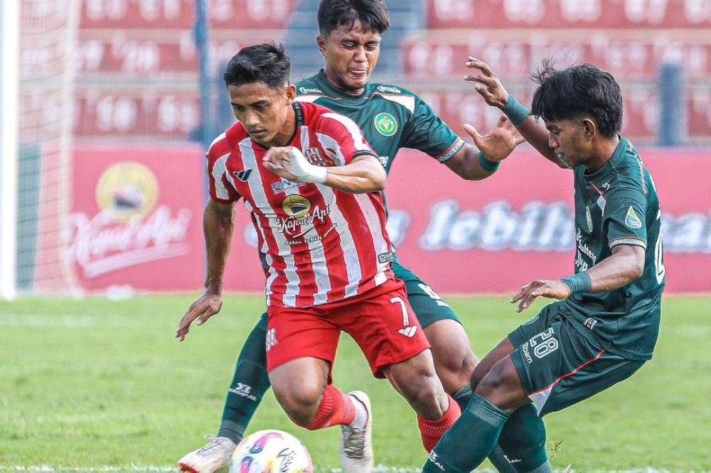 Deltras Sidoarjo dalam laga melawan Persipal Palu FC pada pekan kedua Grup 3 Liga 2 Indonesia 2024/2025. (instagram.com/deltras.official)