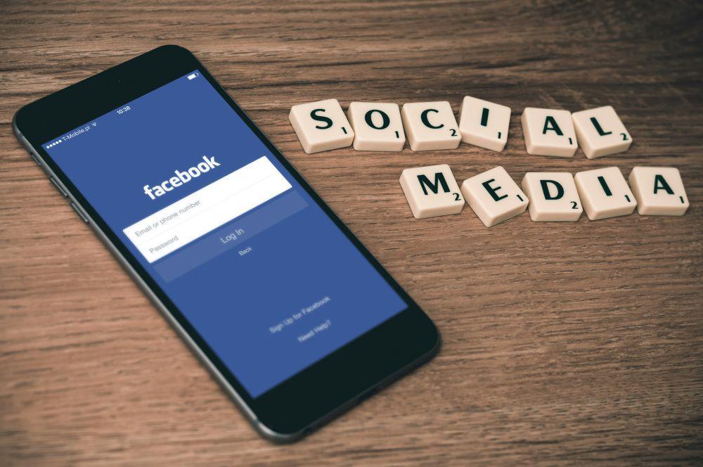 5 Tanda Kamu Terjebak Bubble Media Sosial, Terisolasi dari Dunia Nyata