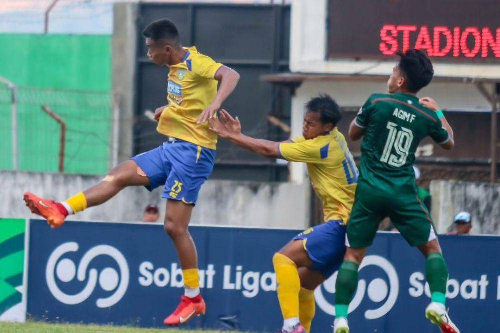 Gresik United dalam laga melawan Persipal Palu FC pada pekan ketiga Grup 3 Liga 2 2024/2025. (instagram.com/gresikunited)