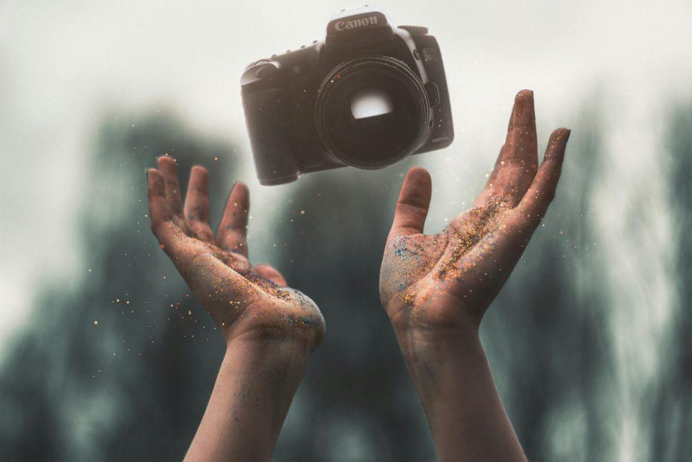 5 Rekomendasi Kamera Mirrorless Canon EOS R Termurah!