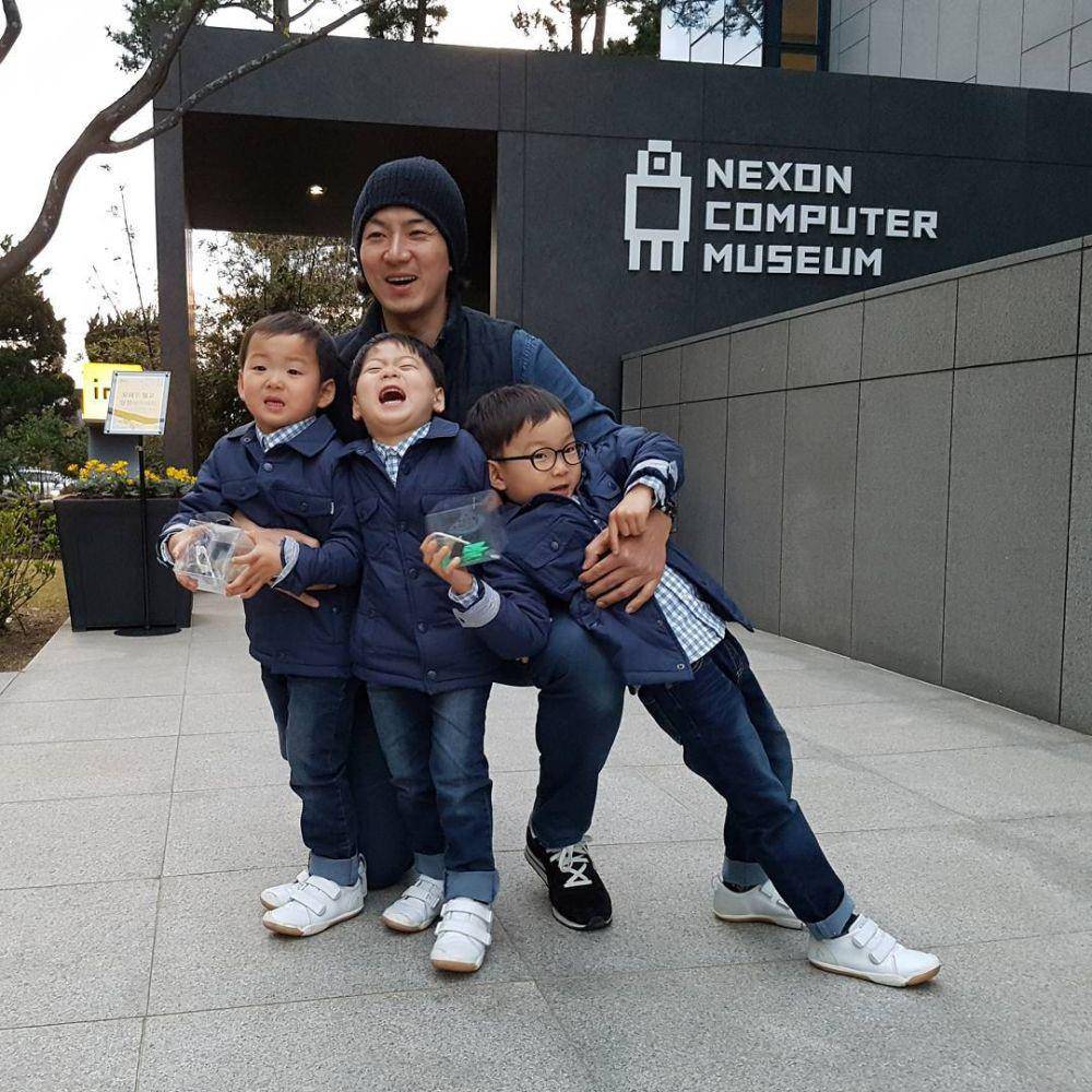 Song Il Kook ayah Song Triplets (instagram.com/songilkook)